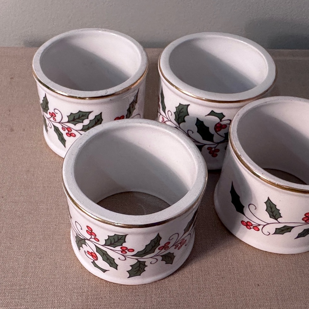 Festive Holly Berry Ceramic Napkin Rings - Picture 8 of 8